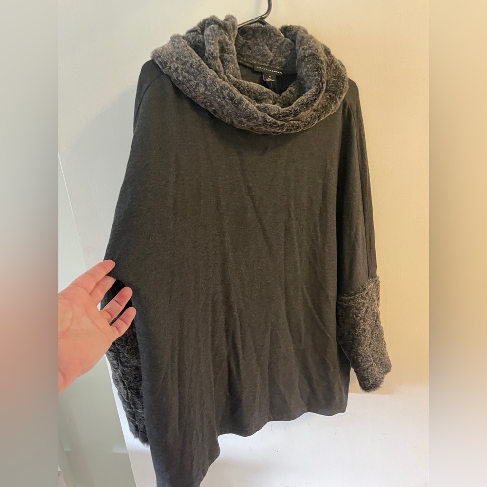 Faux Fur Pullover Tunic By Grace Elements Nwt Szm - image 1